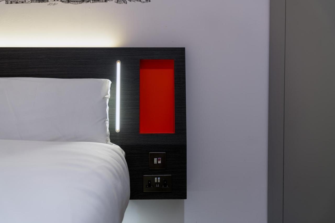 Easyhotel Hotel